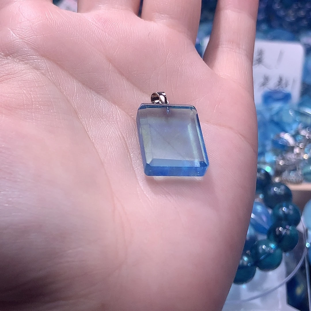 银S925镶嵌颈饰海蓝宝石无事牌吊坠【160元】要拍2件