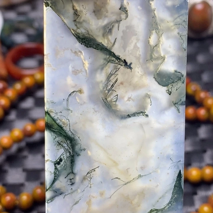 玛瑙/玉髓颈饰足银镀金镶嵌心****薇