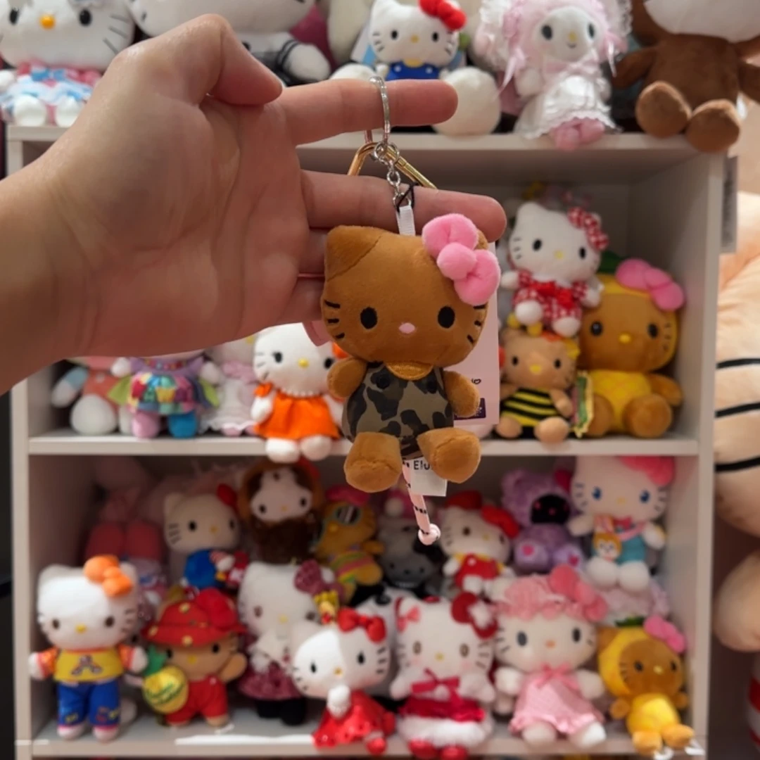 毛绒黑皮迷彩kt挂件