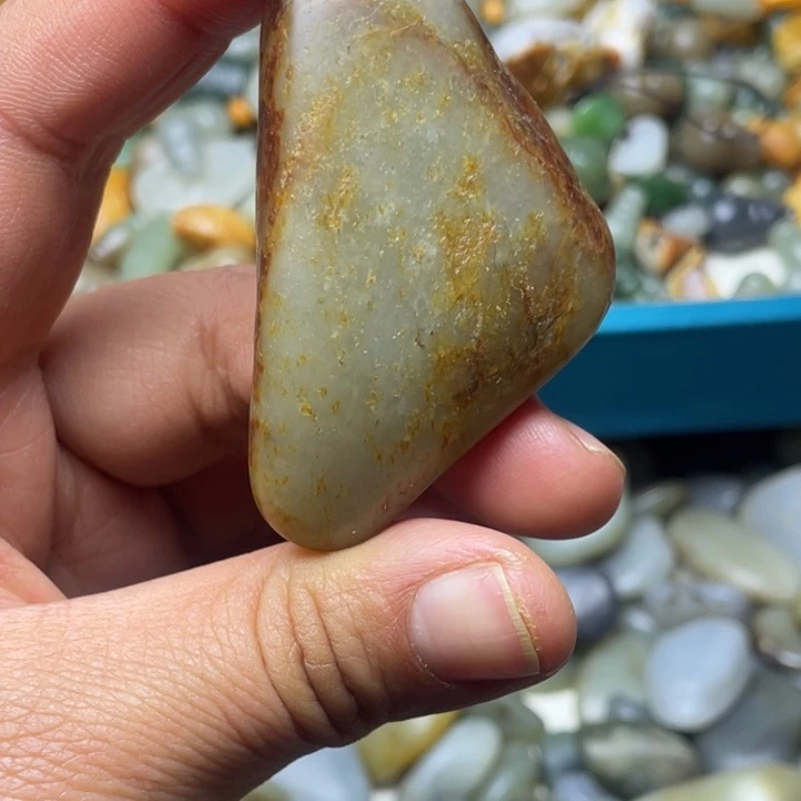 和田玉未镶嵌珠宝半成品