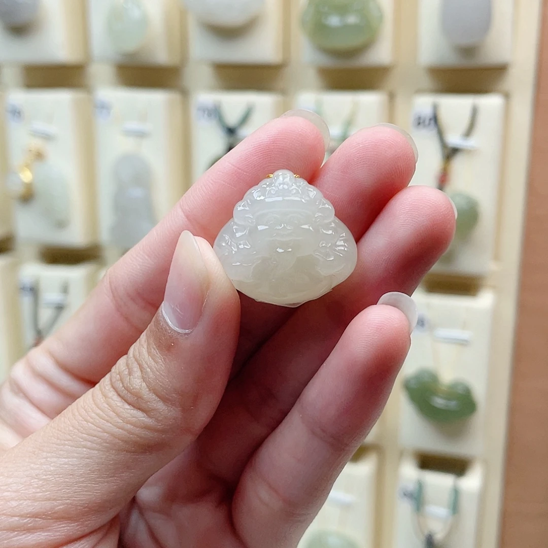 吊坠(赠链)未镶嵌和田玉
