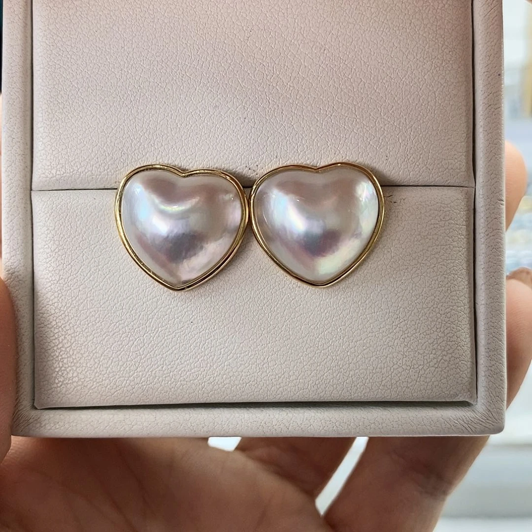 拼合珍珠（马贝珠）耳饰18K金镶嵌爱心马贝15-16m m