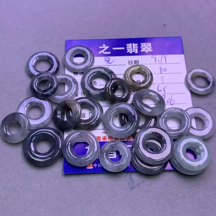 颈饰未镶嵌翡翠电**生