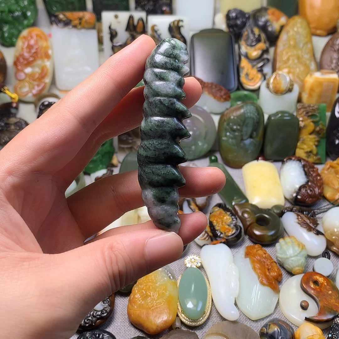 颈饰未镶嵌和田玉