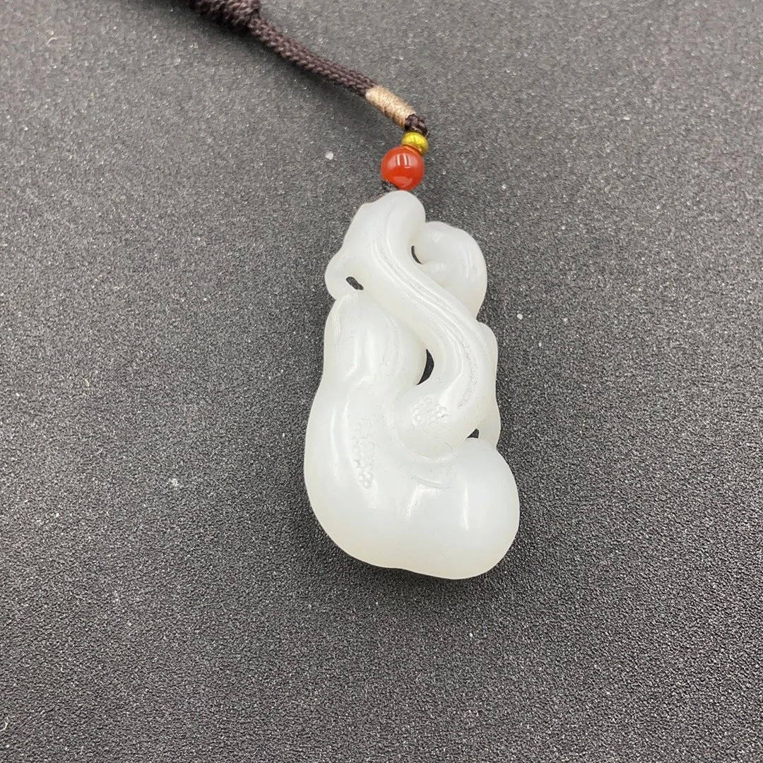 BY0208FWJS741 和田玉如意