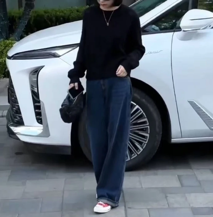 时尚潮流百搭精品女装dgd3135