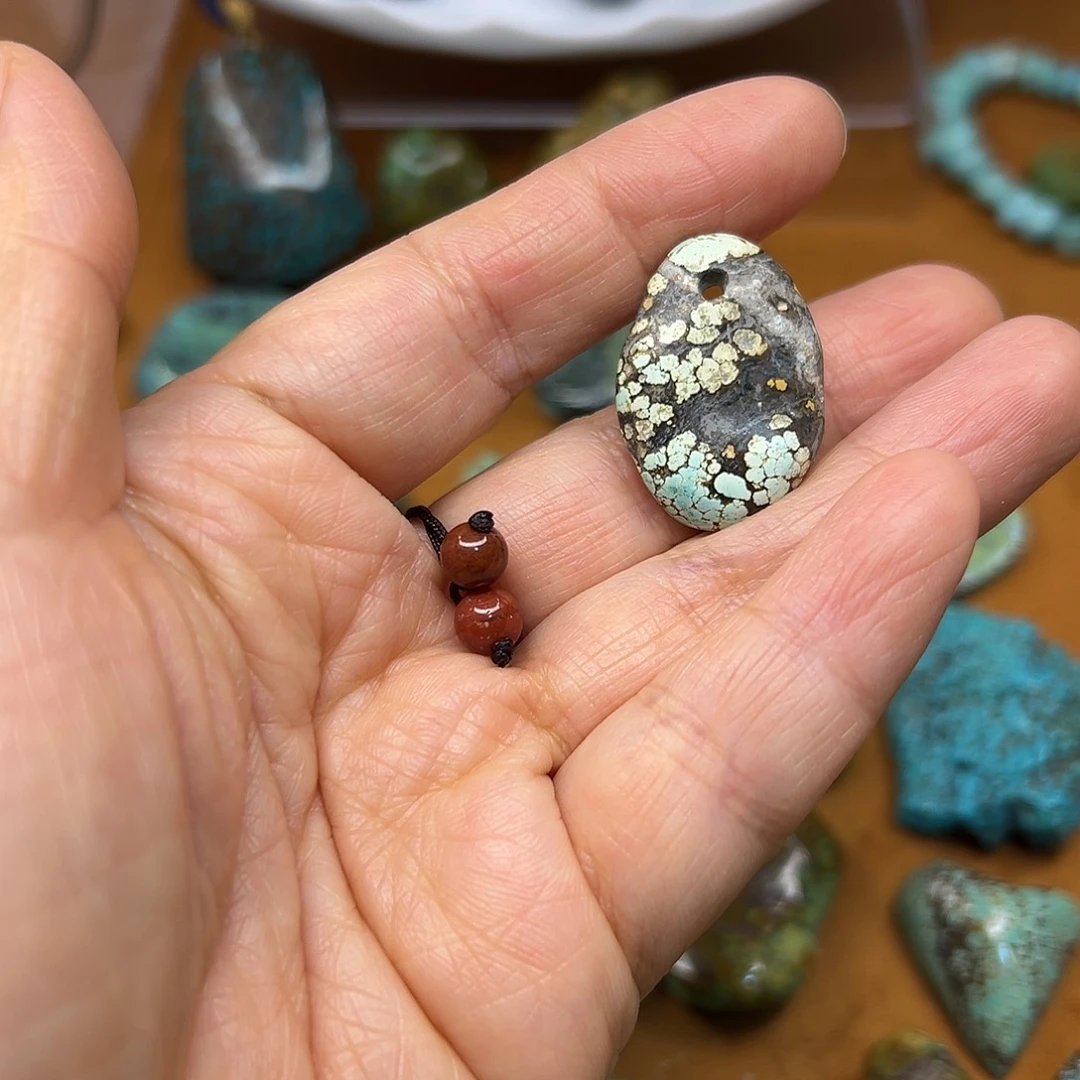 来***财玛瑙/玉髓未镶嵌吊坠吊坠