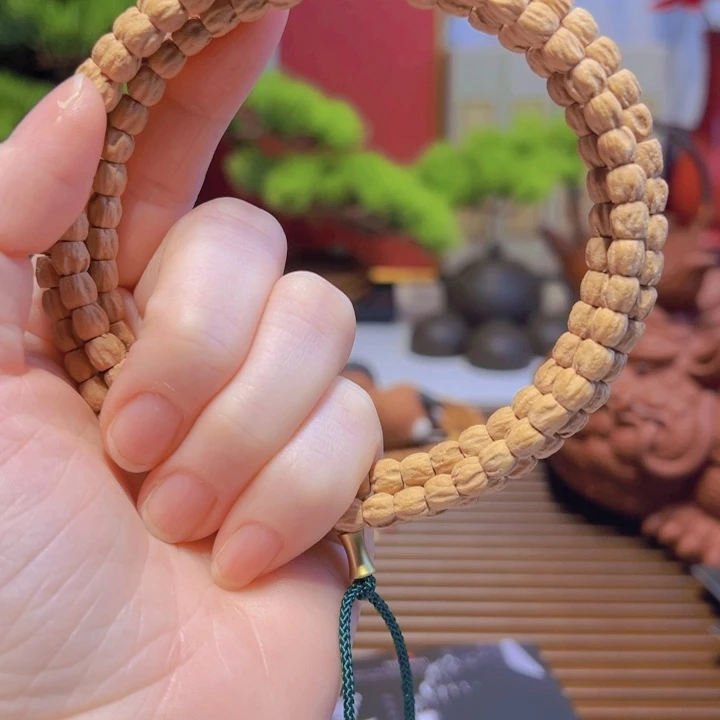 墨***柏香籽/百香籽吊坠