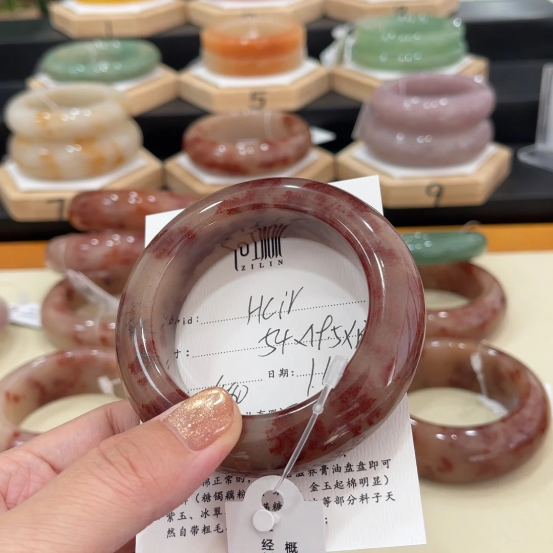 未镶嵌手镯石英质玉H****?