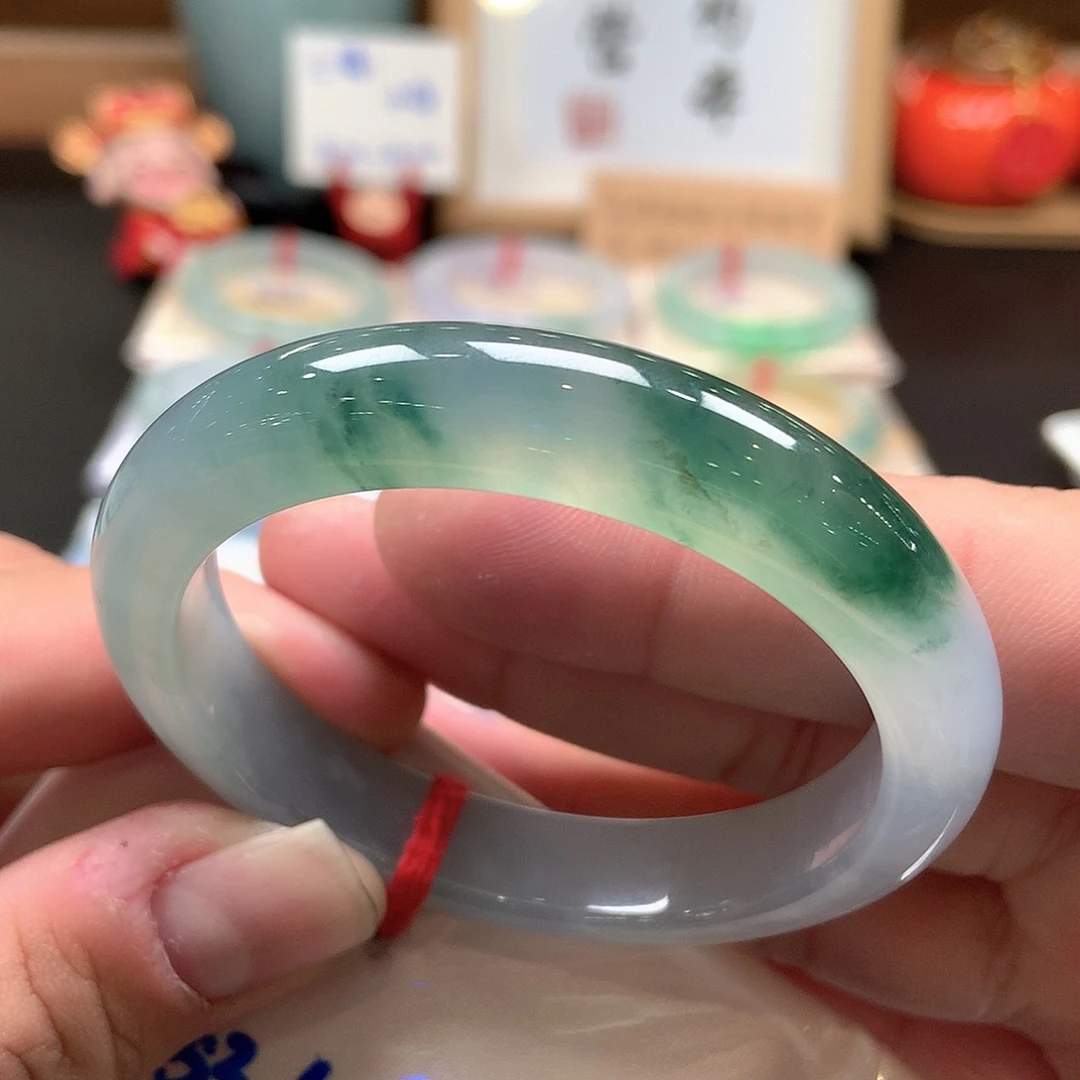 翡翠未镶嵌手镯124号