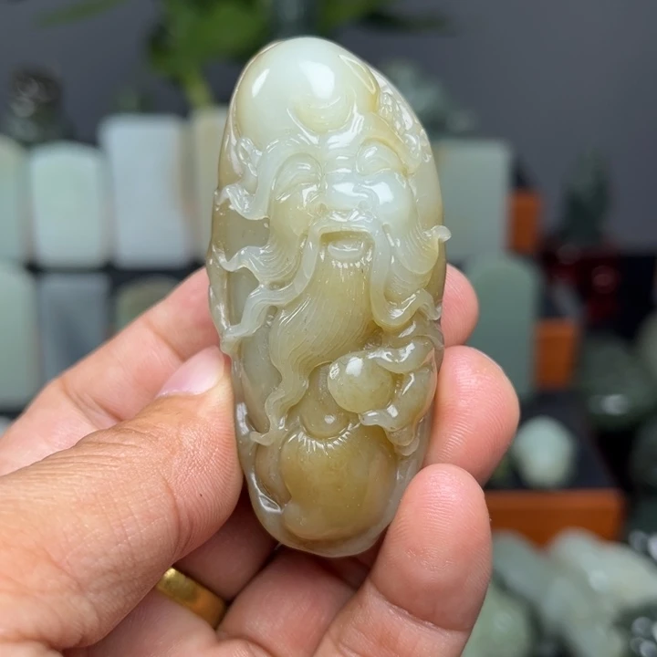 *****和田玉未镶嵌挂件