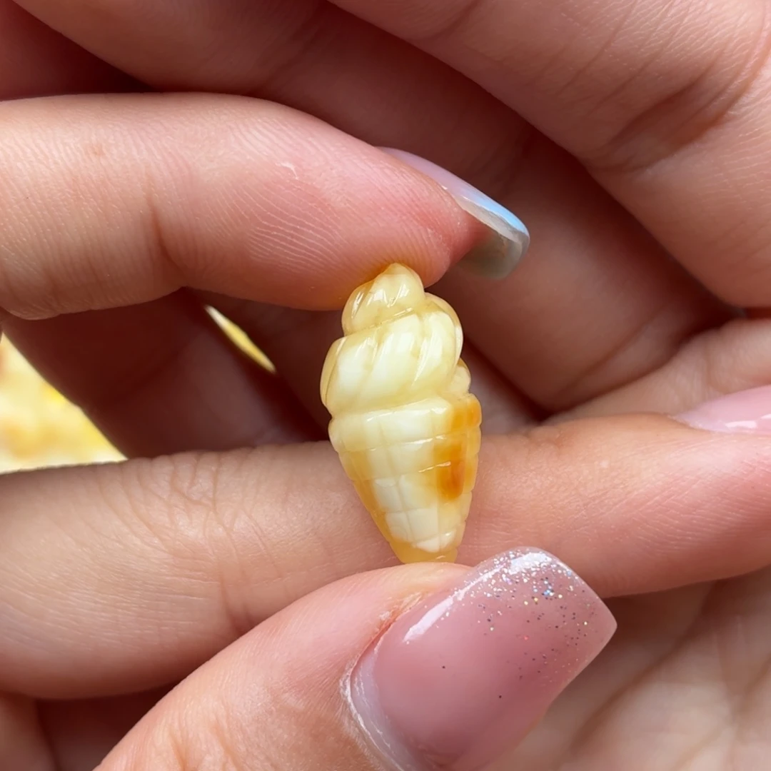 琥珀未镶嵌裸石蜜蜡