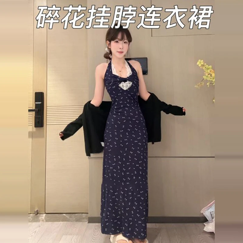 法式蕾丝拼接挂脖吊带碎花连衣裙子女装夏季2025新款收腰包臀长裙