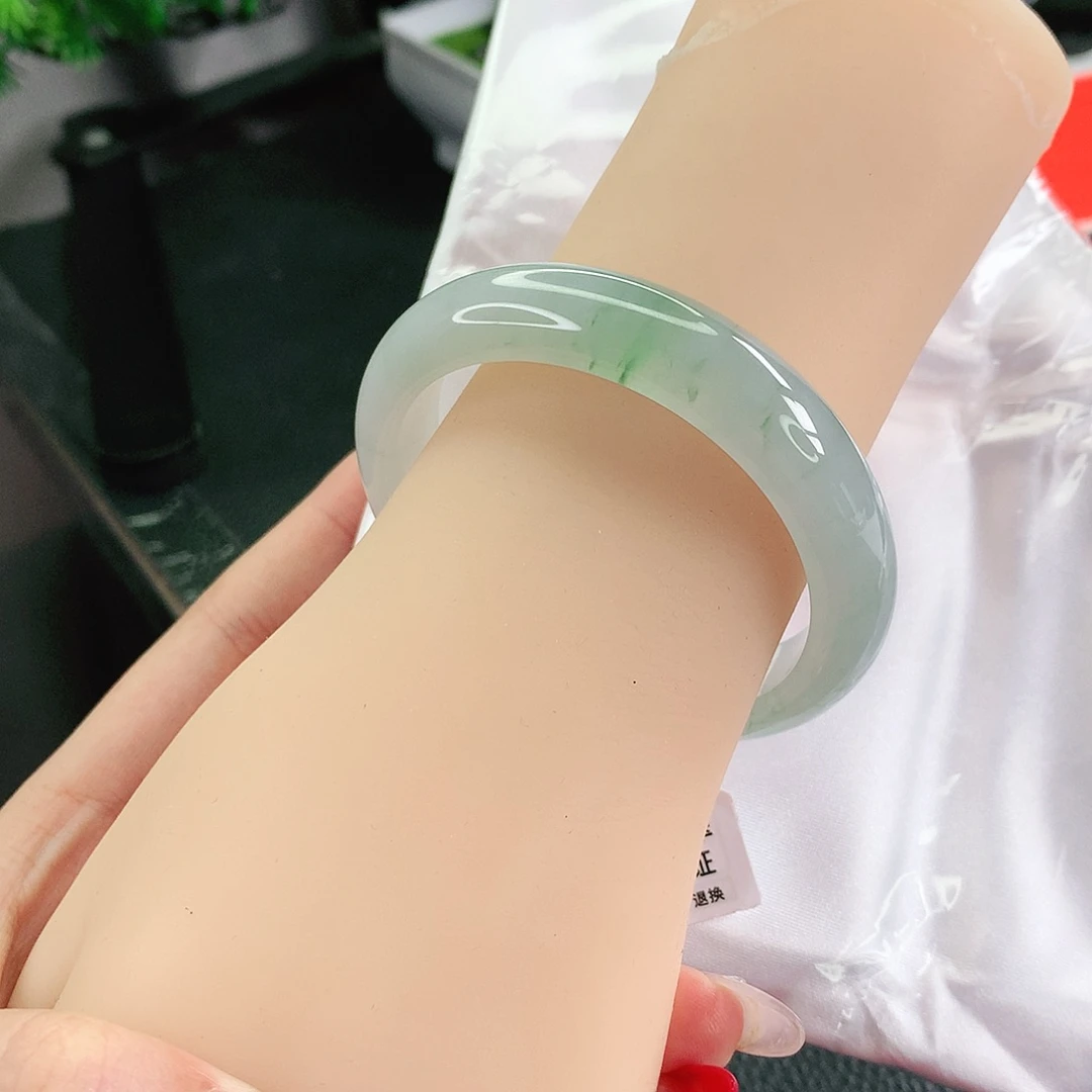 未镶嵌手镯翡翠52圈