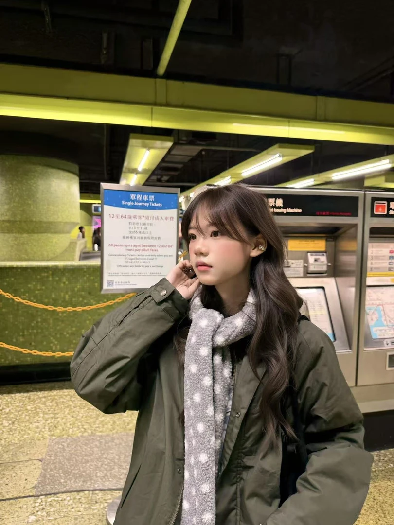 2025秋冬新款韩系气质棉服巴恩风外套狗印花长袖T恤阔腿裤三件套