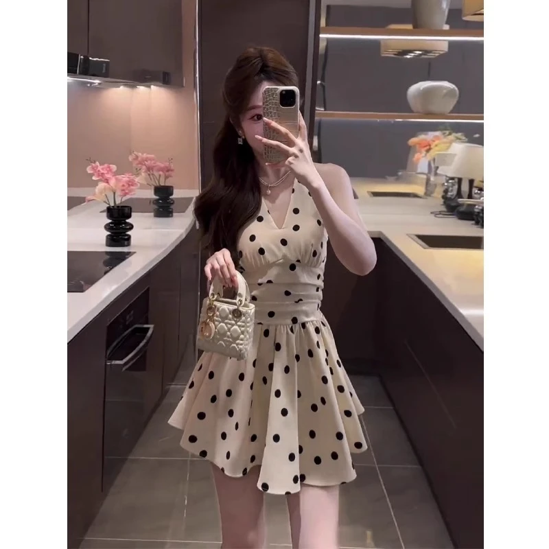 白色波点连衣裙夏季长裙碎花显瘦法式名媛波点仙女风高腰收腰短裙