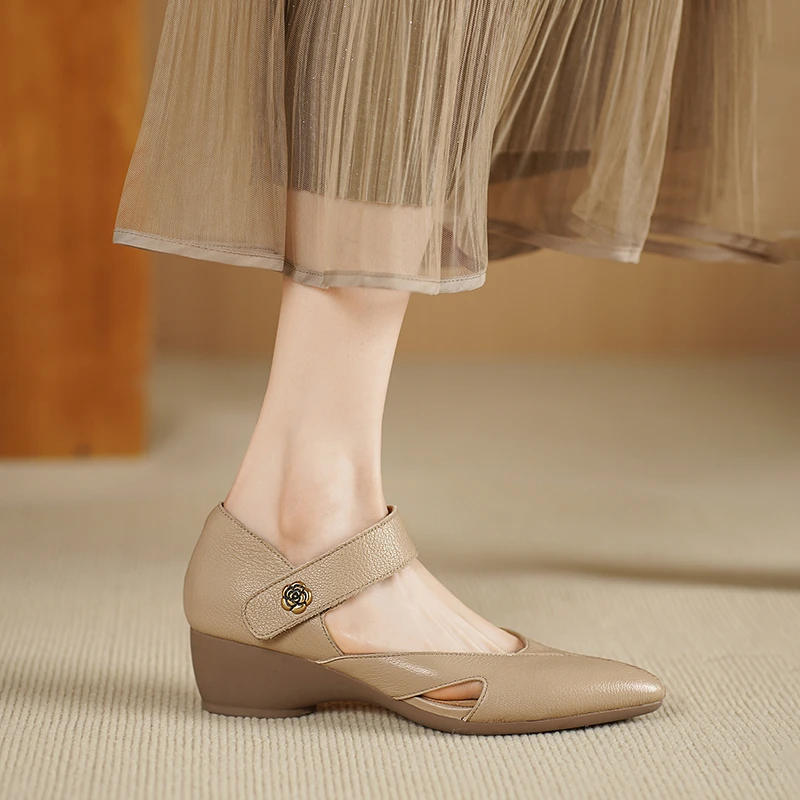 4.5cm~百搭小众鞋子山茶花包头凉鞋女夏季镂空透气浅口单鞋妈妈鞋