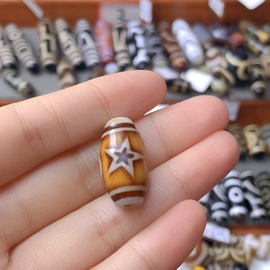 未镶嵌颈饰玛瑙/玉髓