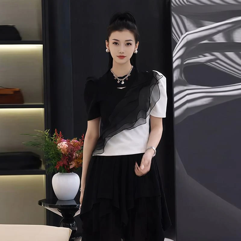设计感别致撞色短袖T恤女夏季时尚拼接蕾丝休闲小衫气质显瘦上衣