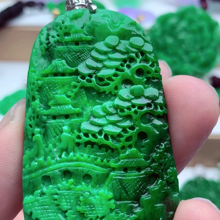 翡翠未镶嵌吊坠(不含链)