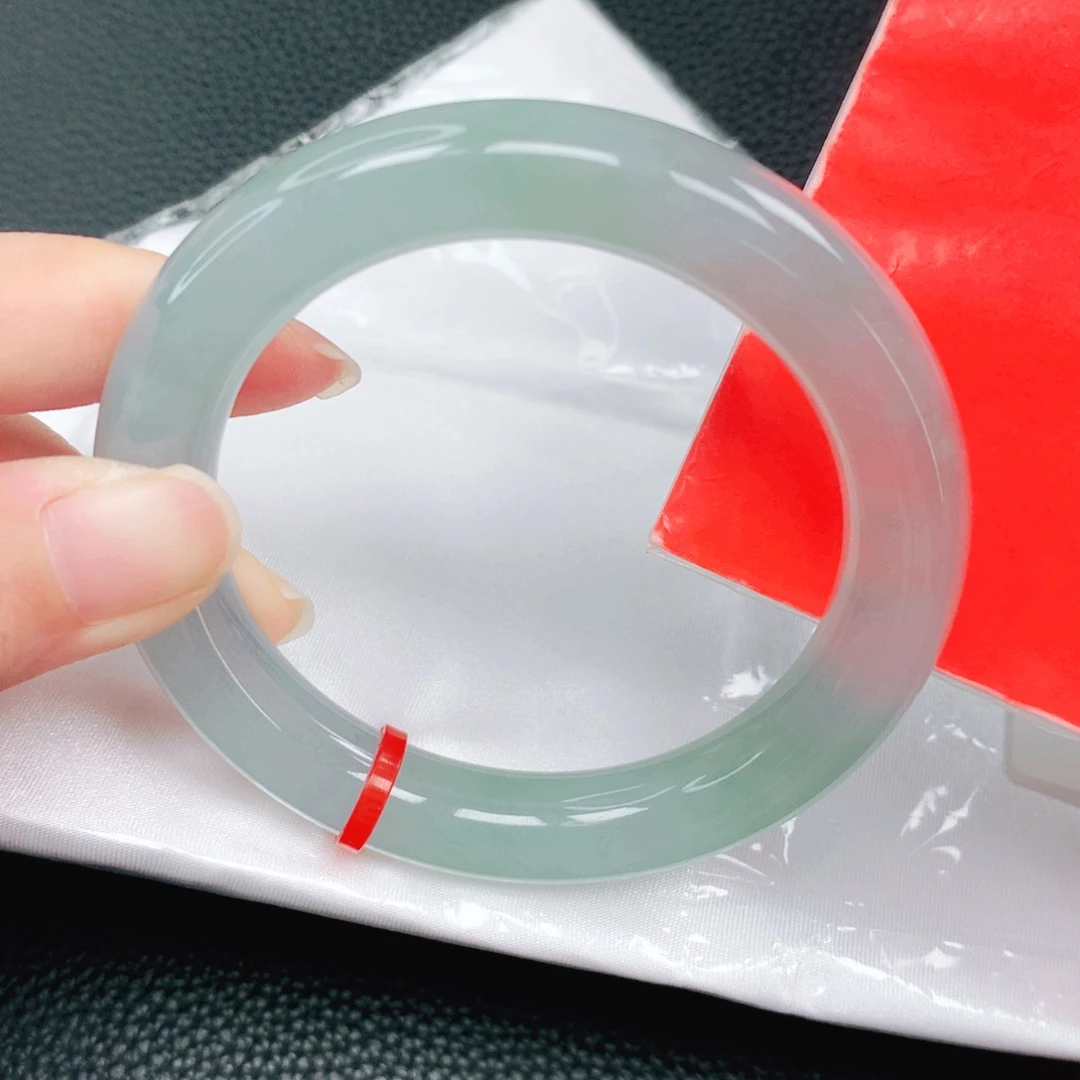 翡翠未镶嵌手镯55圈