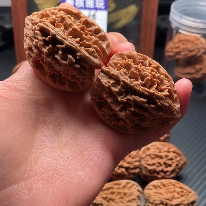 用***5核桃手串/手链秦岭