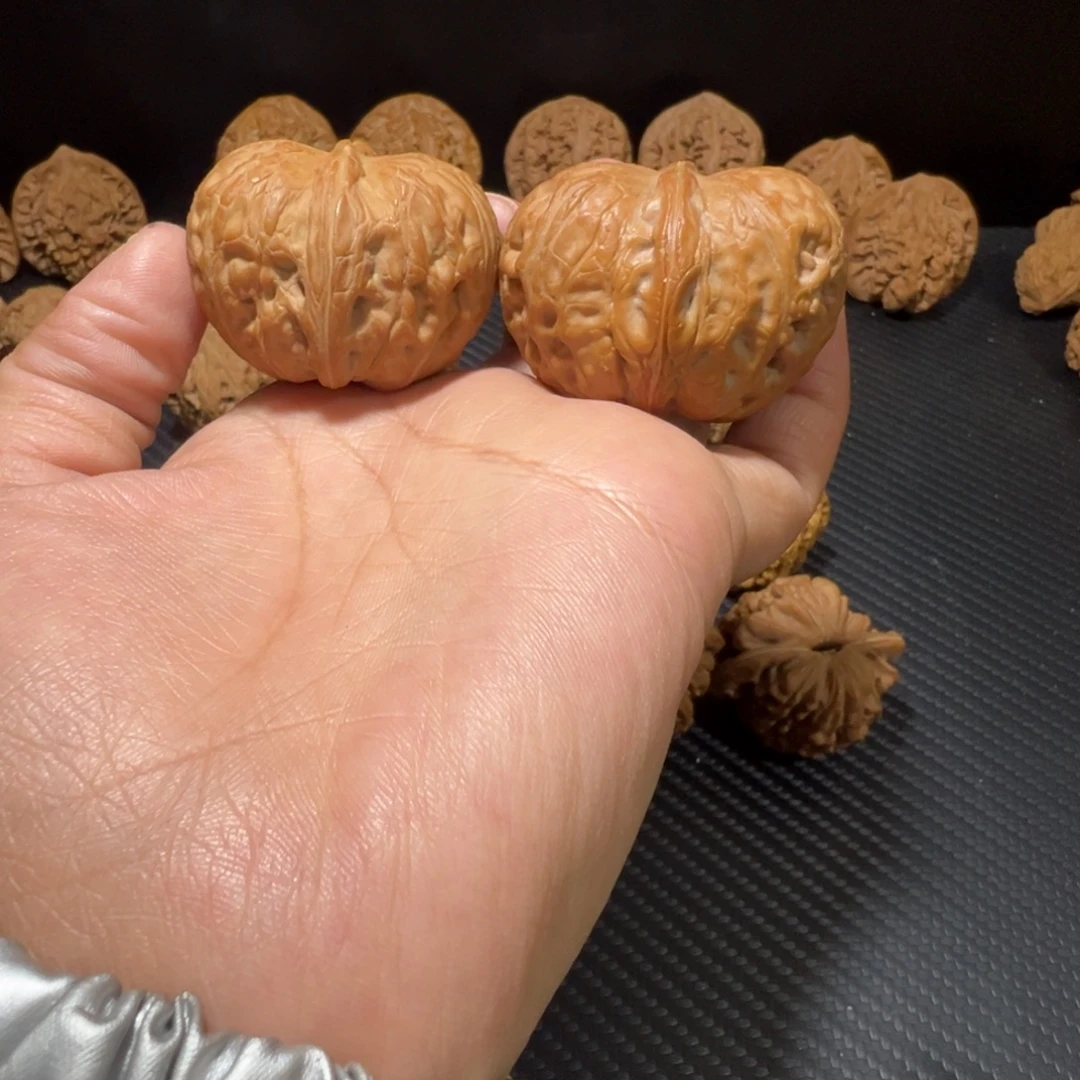 吊坠文玩核桃全品浮黄44大元宝