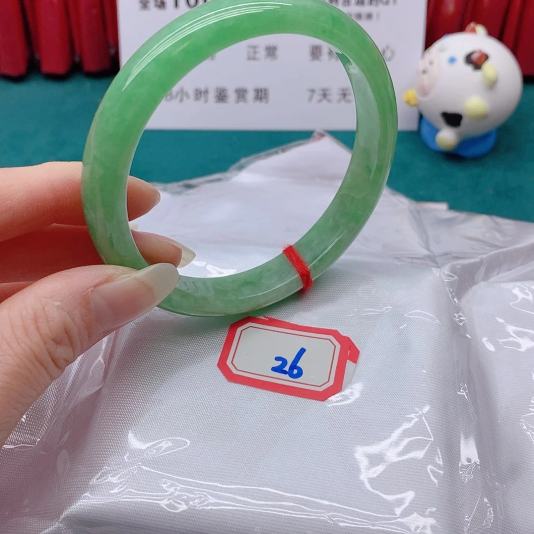 翡翠未镶嵌手镯白****?26666666