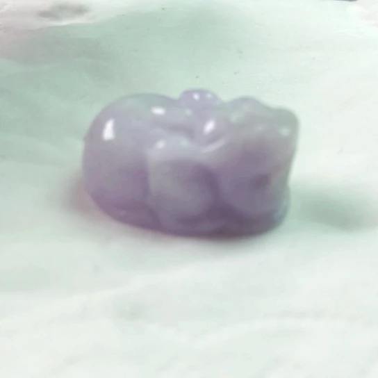 翡翠未镶嵌颈饰啵*?吊坠