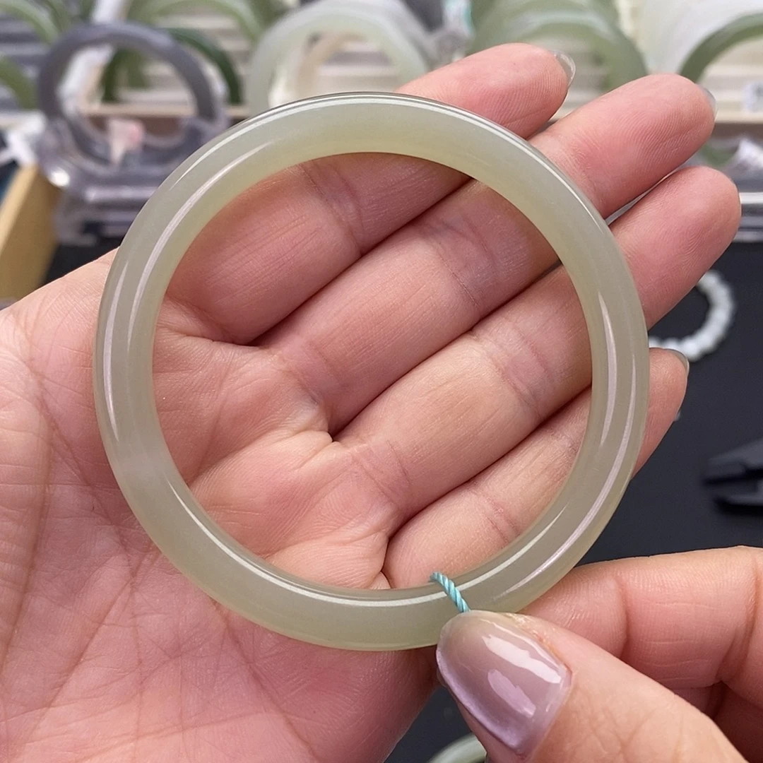 和田玉未镶嵌手镯56.57