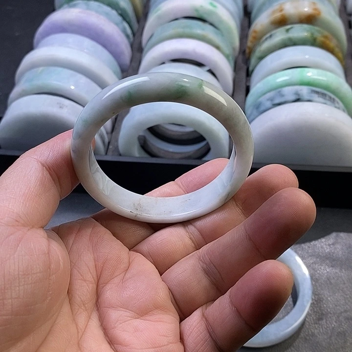 翡翠未镶嵌手镯17，正