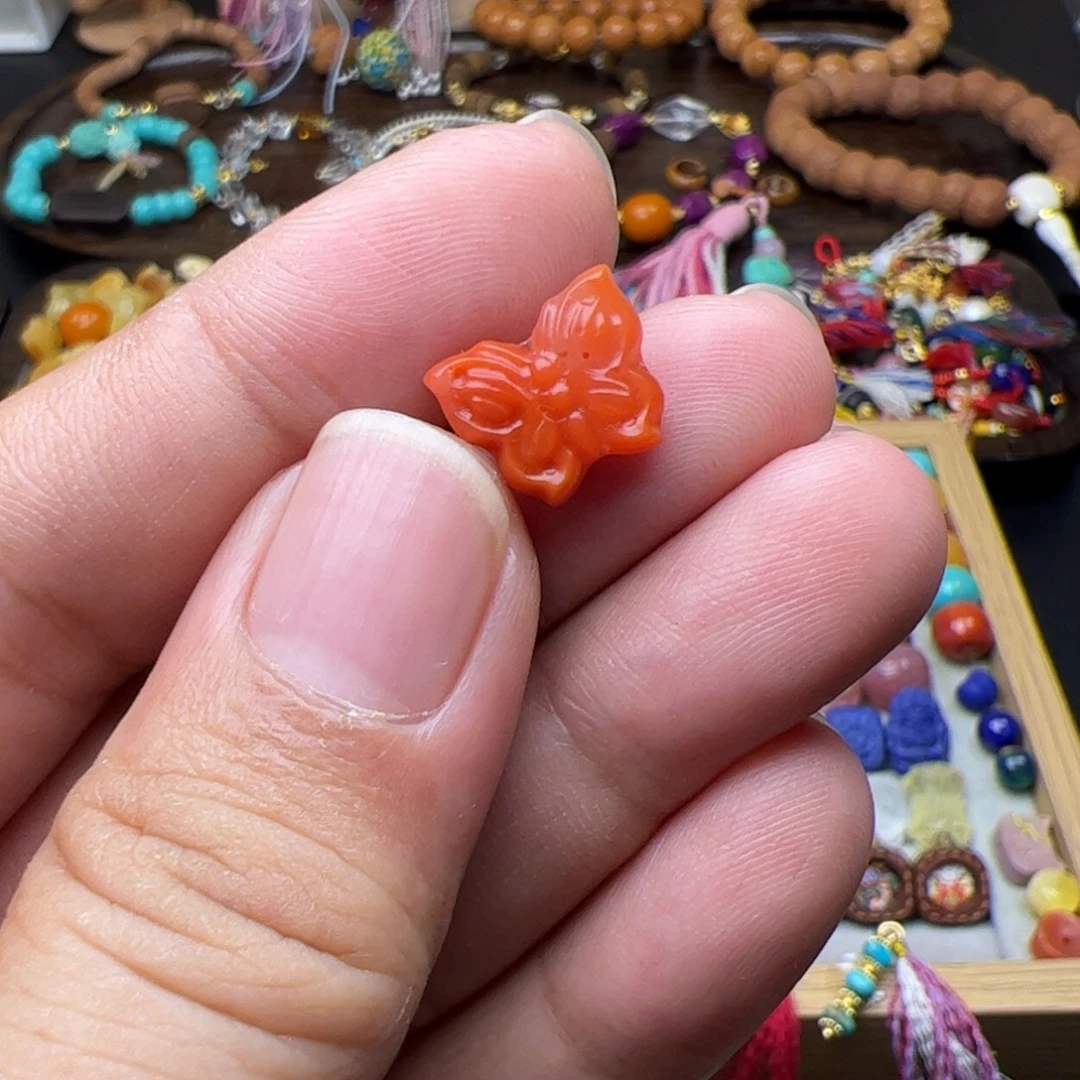 未镶嵌蝴蝶南红玛瑙