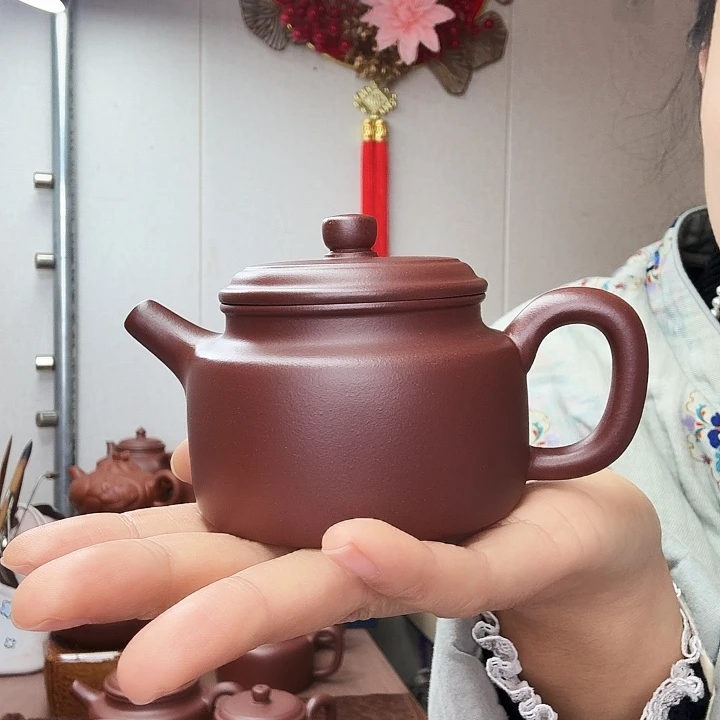 紫砂茶壶徳中半手微瑕200毫升，底槽清
