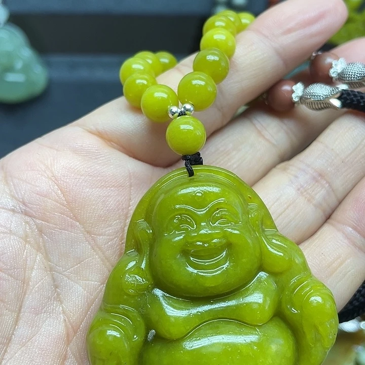 未镶嵌蛇纹石玉颈饰