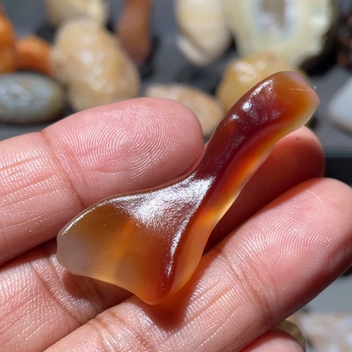 博***哥石材阿拉善沙漠奇石