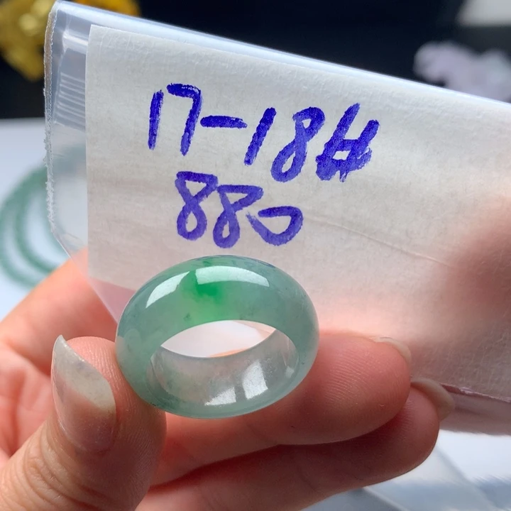 定制翡翠未镶嵌戒圈