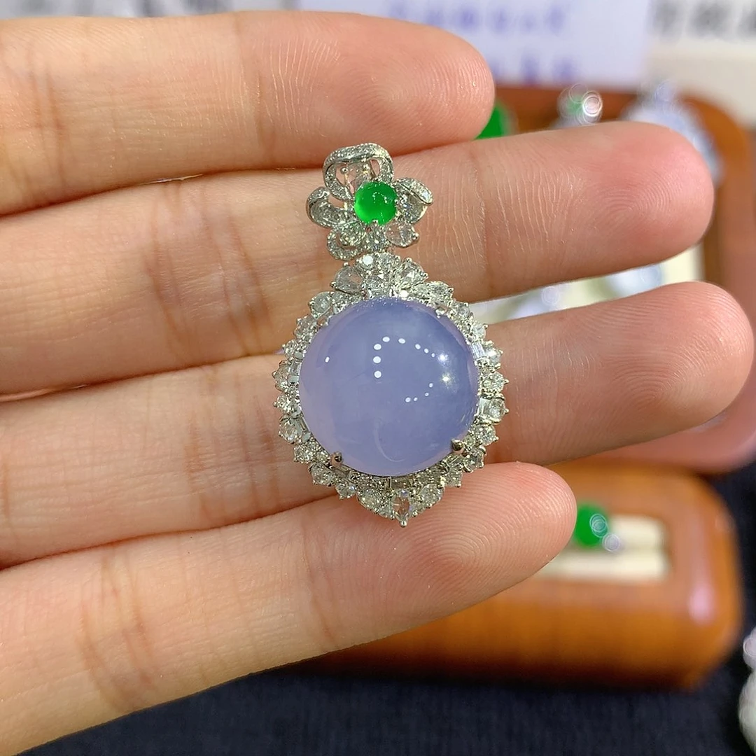 【闪购商品】吊坠(不含链)18K金镶嵌翡翠蛋面