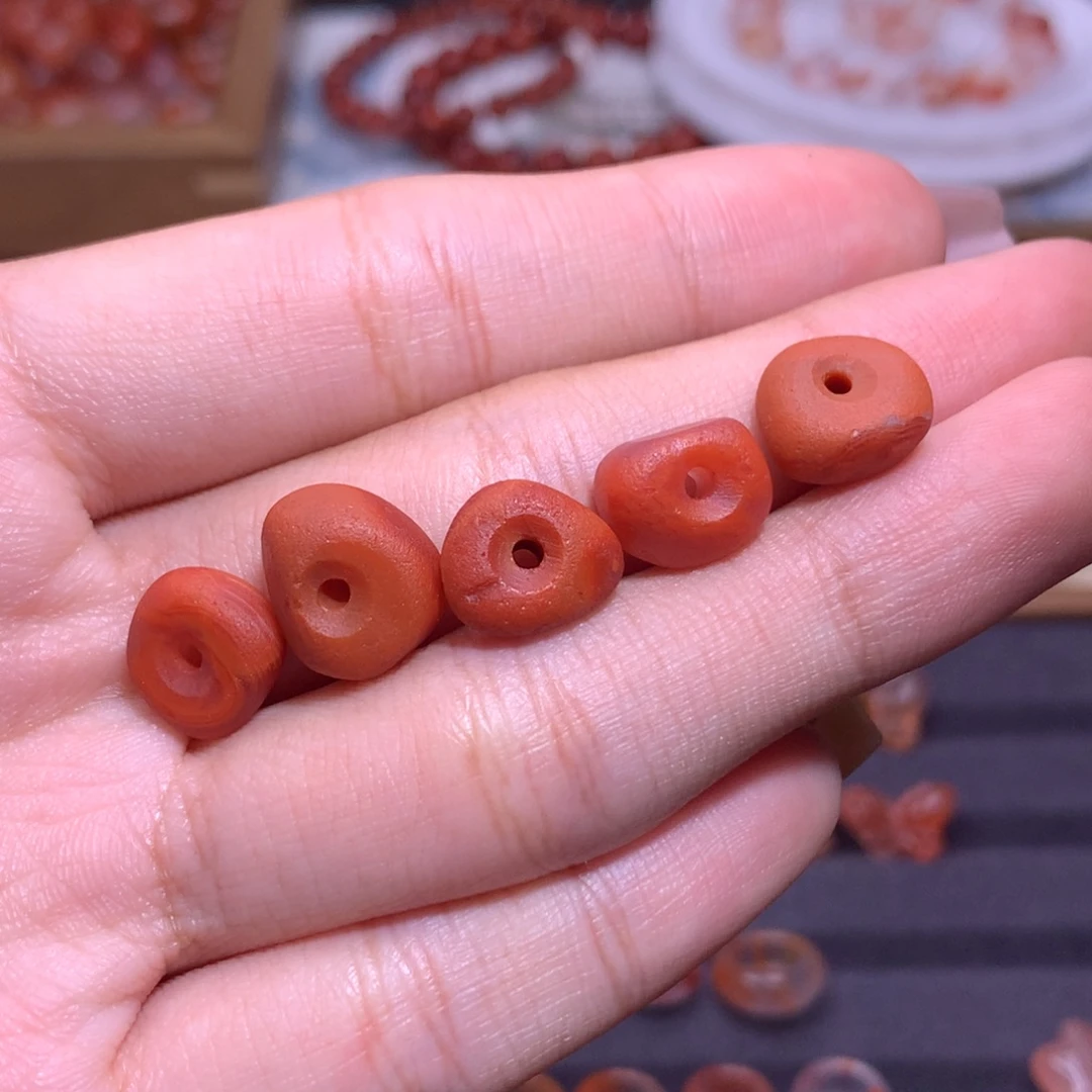 南红玛瑙未镶嵌珠宝半成品藏扣1