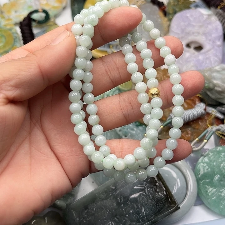 翡翠未镶嵌颈饰卡6