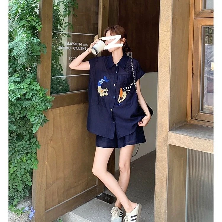 藏蓝色减龄刺绣短袖亚麻衬衫套装女夏季新款休闲小个子短裤两件套