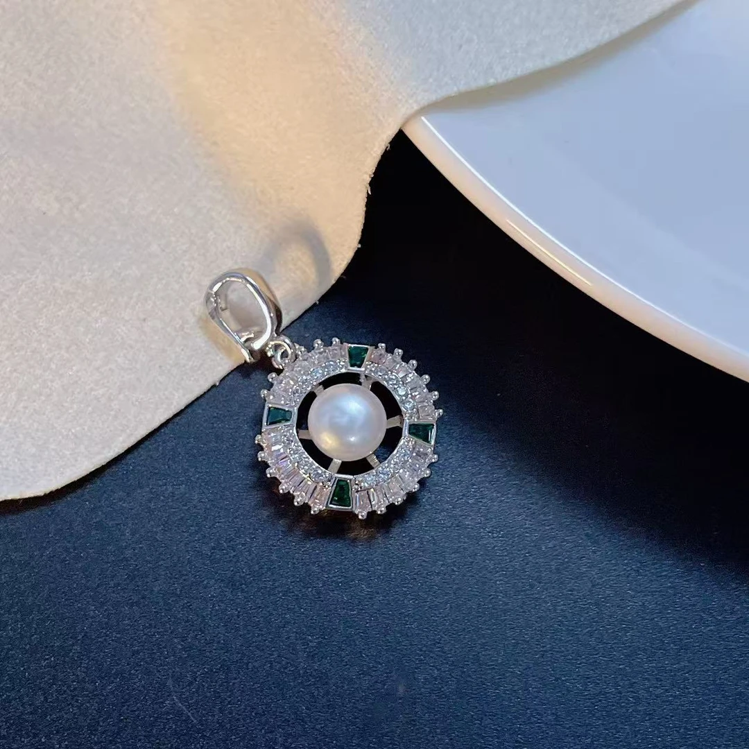 735-1#圆圈绿锆白珠问万能扣吊坠
