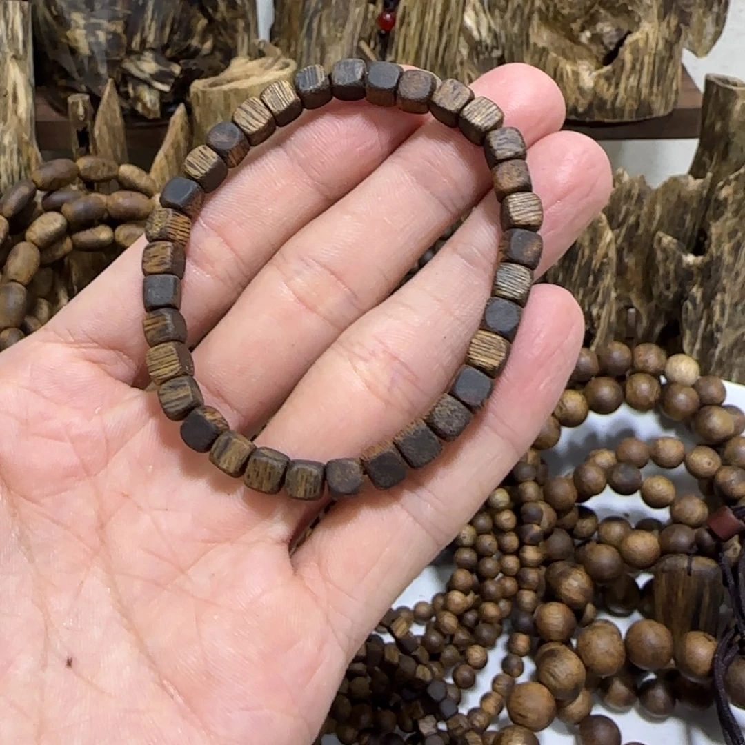 良***拉沉香沉香碎屑奇楠沉香