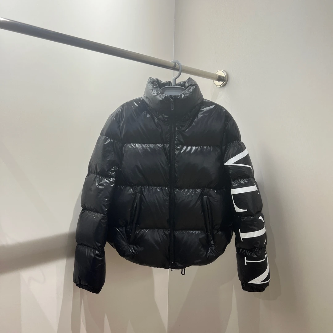 99新 Valentino/华伦天奴 au83/立领手臂标语羽绒服 38码 锦纶