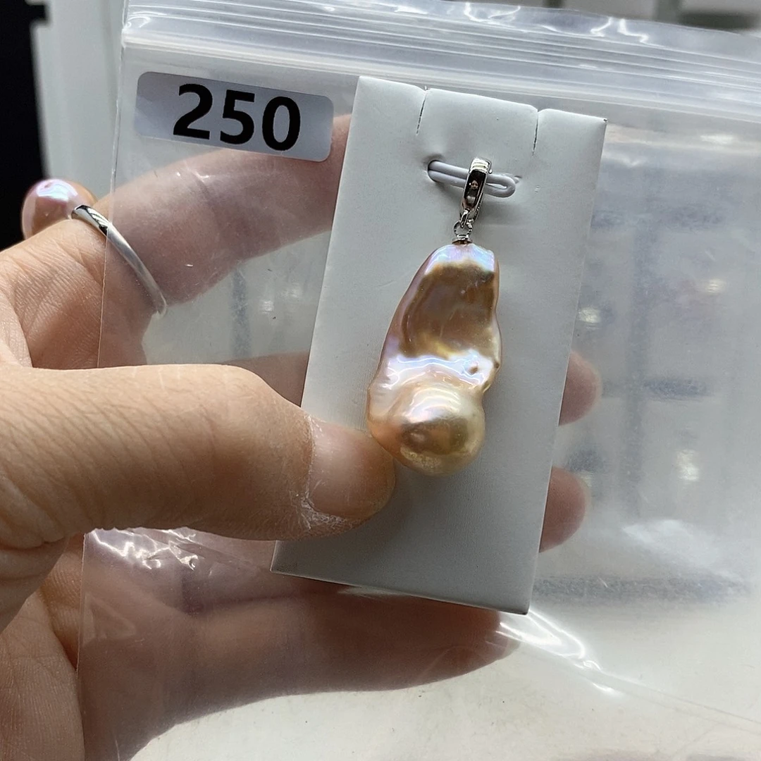 颈饰合金淡水珍珠