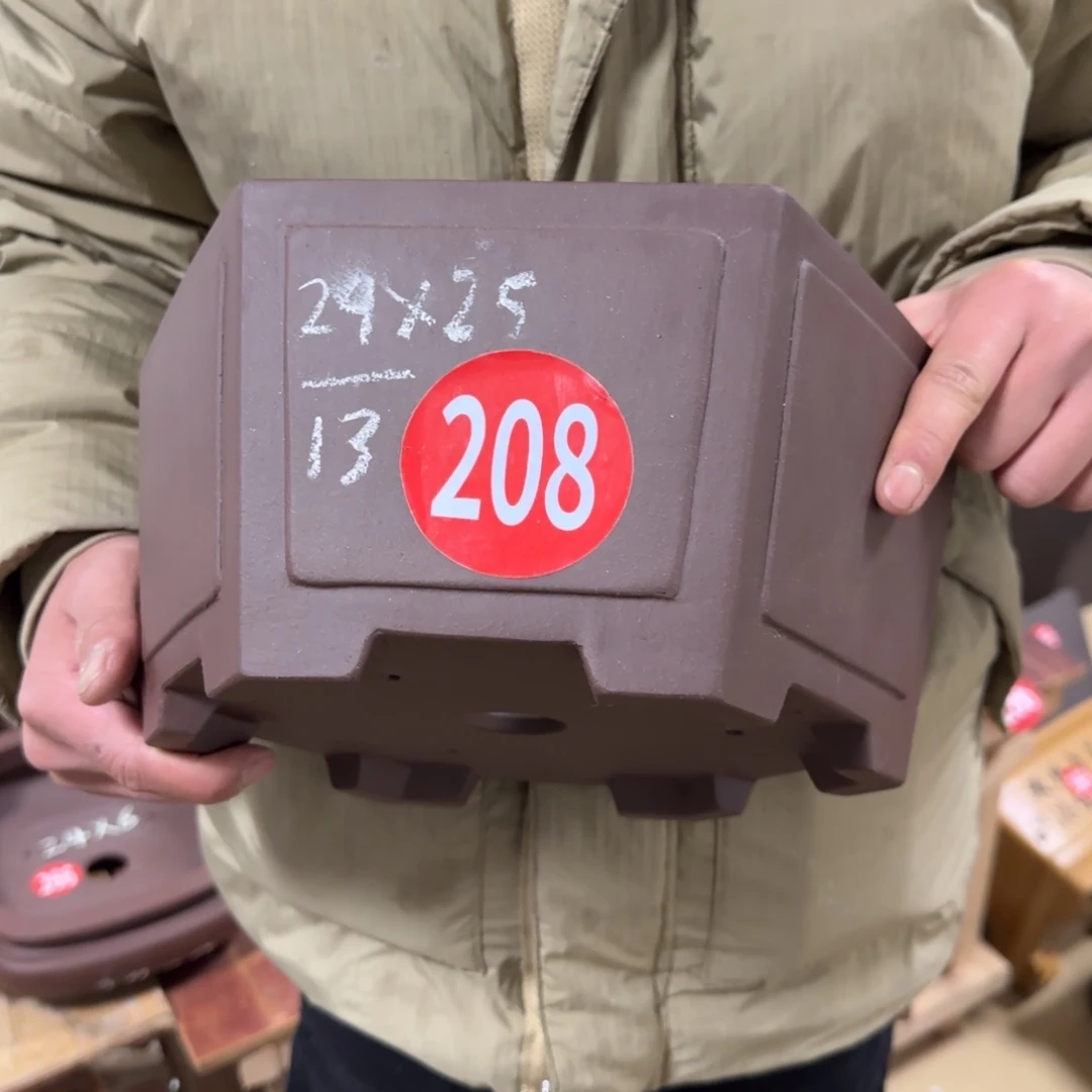 紫砂花盆呜呜呜呜