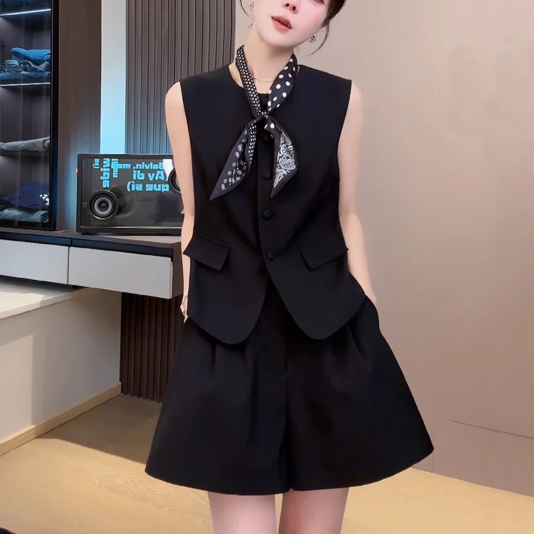 【黑曜石】时尚无袖上衣+半松紧腰短裤百搭洋气两件套