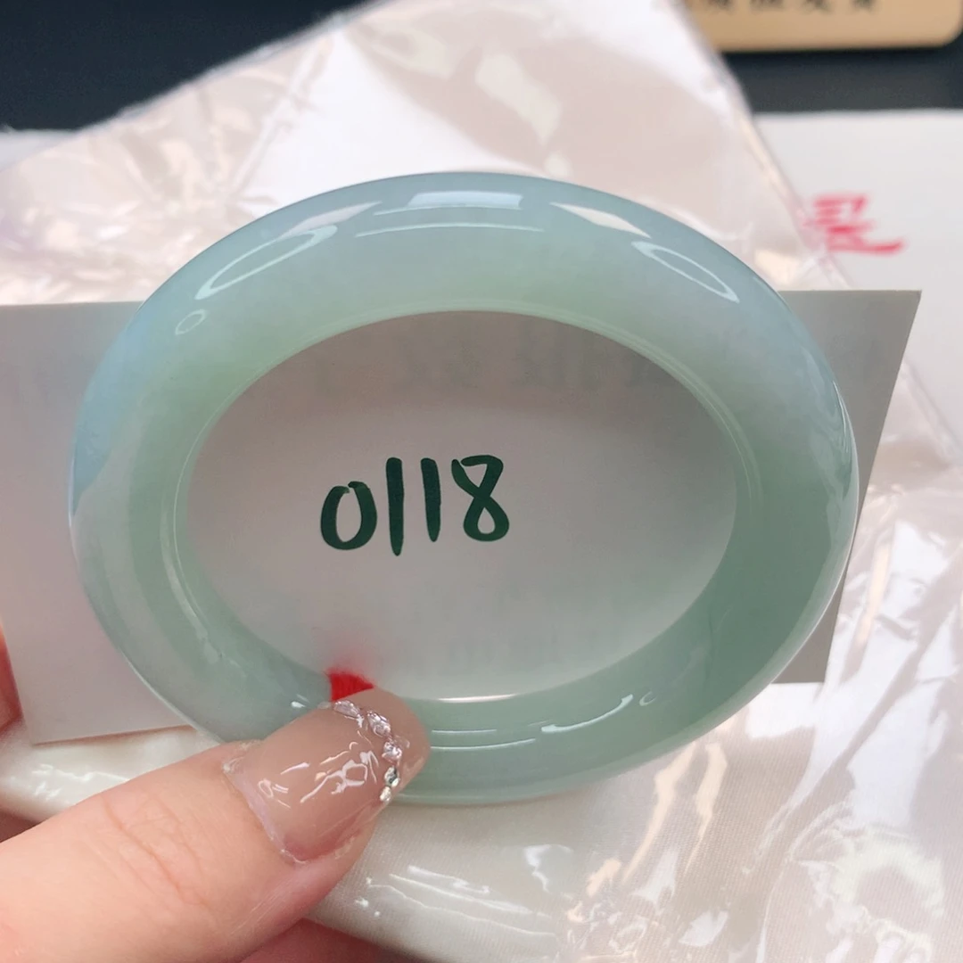 翡翠手镯未镶嵌缅甸天然A货翡翠