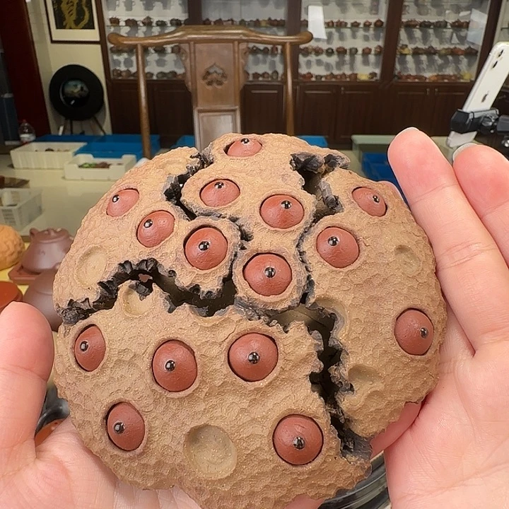 紫砂茶壶连连生财
