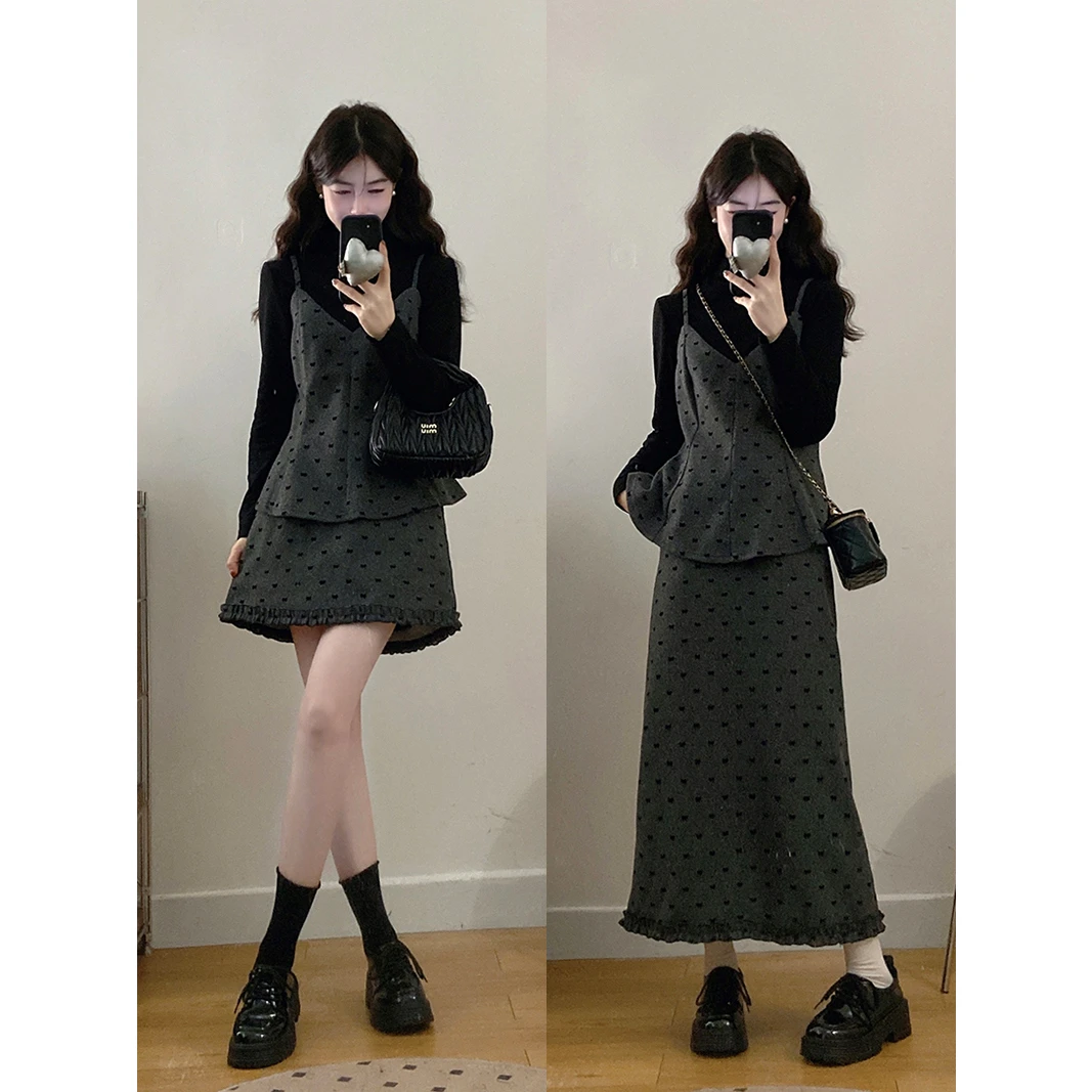 2025冬装新款胖mm大码女温柔吊带背心叠穿打底衫半身裙三件套