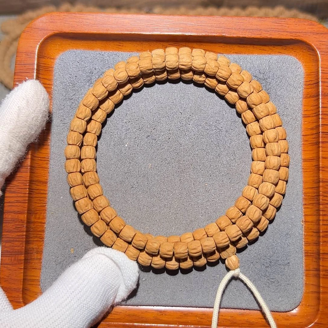 「***」吊坠柏香籽/百香籽红油皮方块筒6.5+